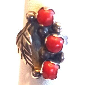 Vintage Native American Navajo Coral Sterling Ring sz6 (1340)